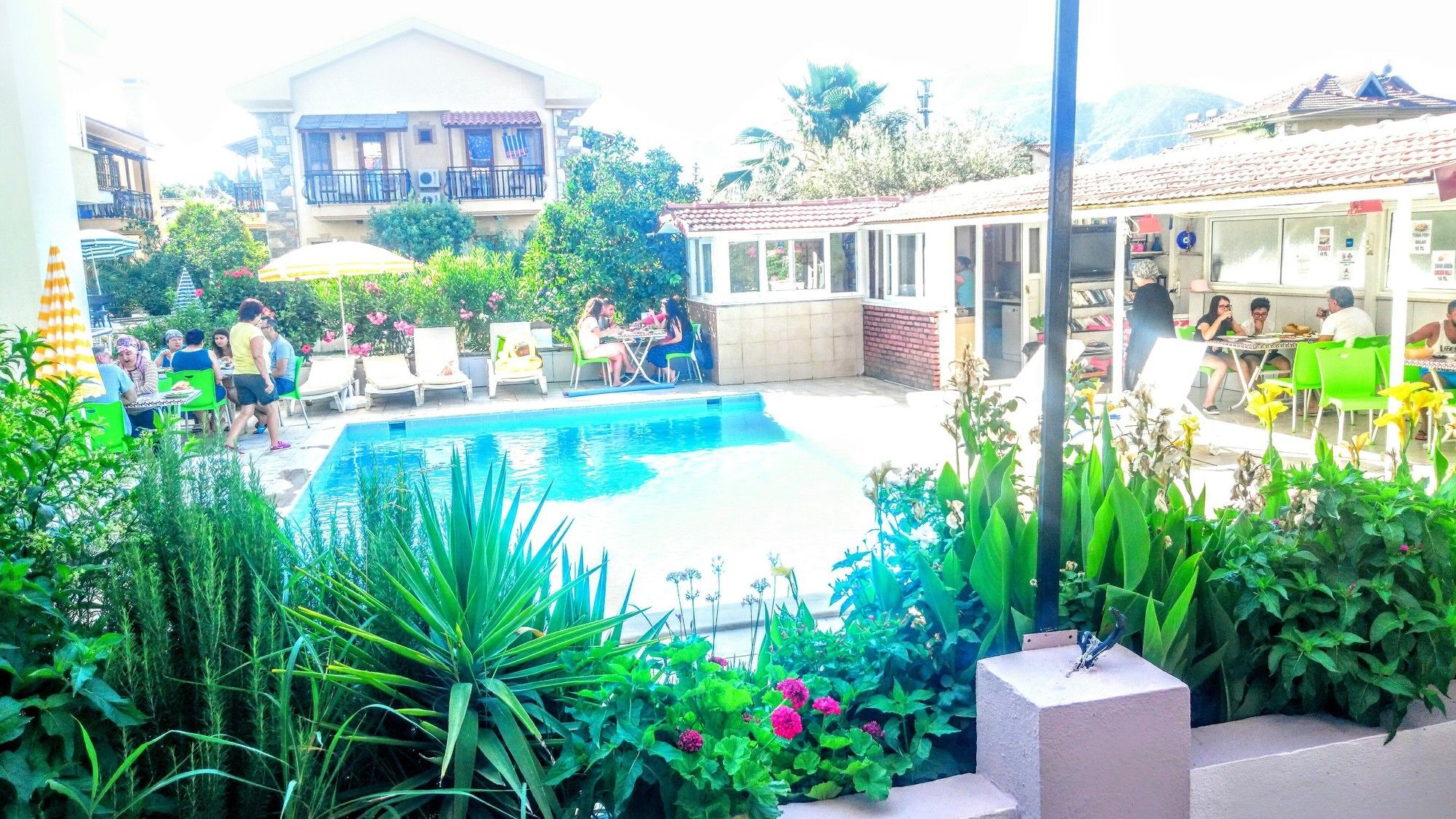 Hotel Karaca 3*